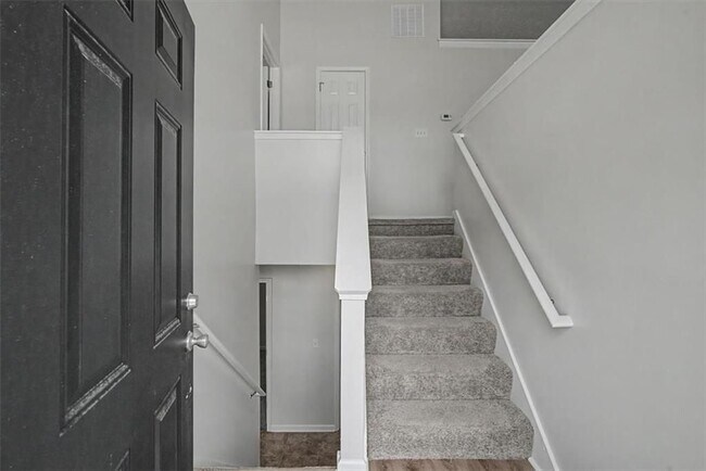 Foto del edificio - 488 Barclay Ct