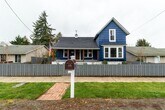 Foto principal - Gorgeous 3 bedroom 1 bathroom Vintage farm...