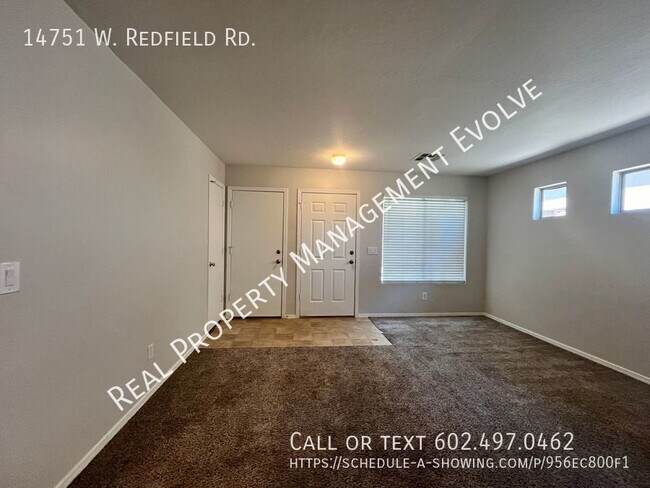 Building Photo - PRICE REDUCED!! Lots of Community Amenities!