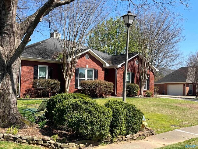 Building Photo - 2629 Quarter Ln SE