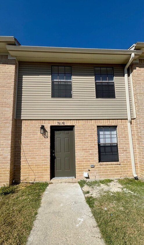 Primary Photo - 7878 Gladys Ave