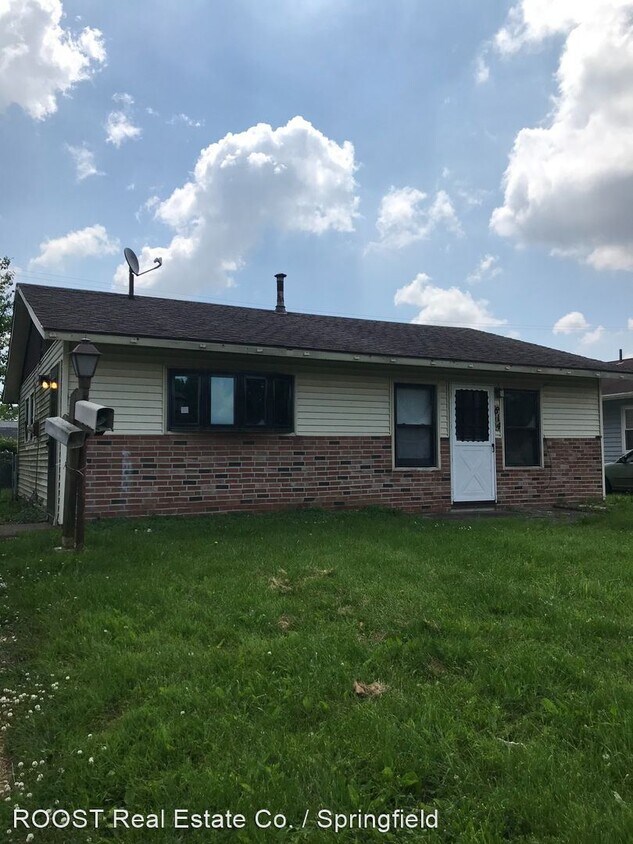 Foto principal - 3 br, 1 bath House - 814 S Burnett Rd