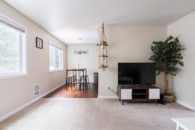 Foto del edificio - 18255 73rd Ave NE