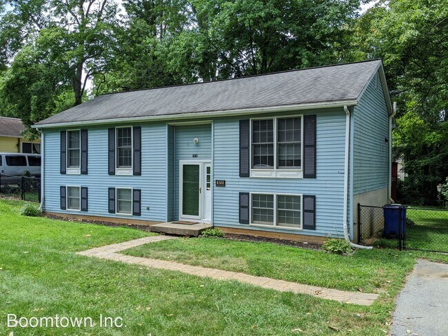 Building Photo - 3 br, 2.5 bath House - 1618 Wise Road
