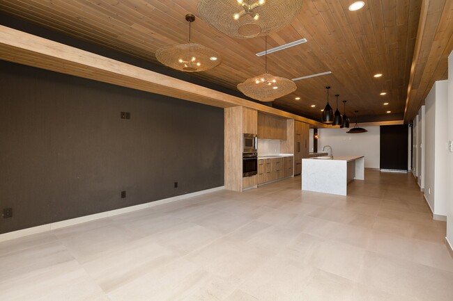 Building Photo - Carey Estates Lot 25