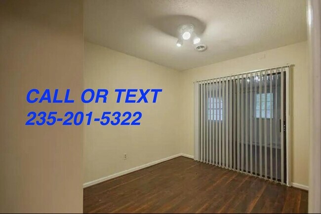 Foto del edificio - 103 Fairbluff Rd