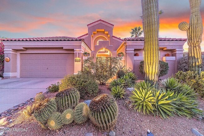 Building Photo - 9969 N Bighorn Butte Dr