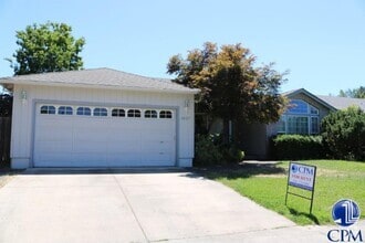 Building Photo - 1827 Arlington Dr