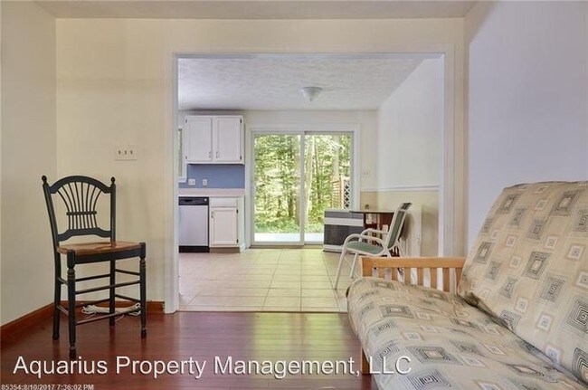 Building Photo - 16 Oak Dale Dr