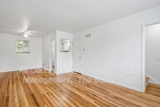 Building Photo - 10207 E 14th Ave
