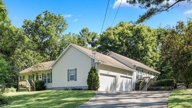 Building Photo - 2642 Hibbitts Rd