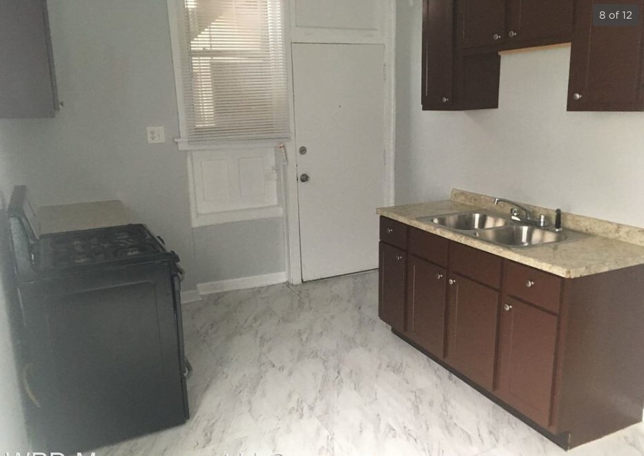 Foto principal - 7750 S Muskegon Ave