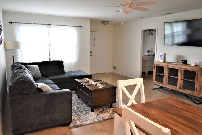 Foto del edificio - 3 br, 2 bath House - 4025 Vermont Lane