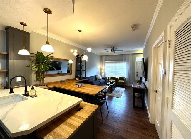 Building Photo - 4006 Santa Maria Dr