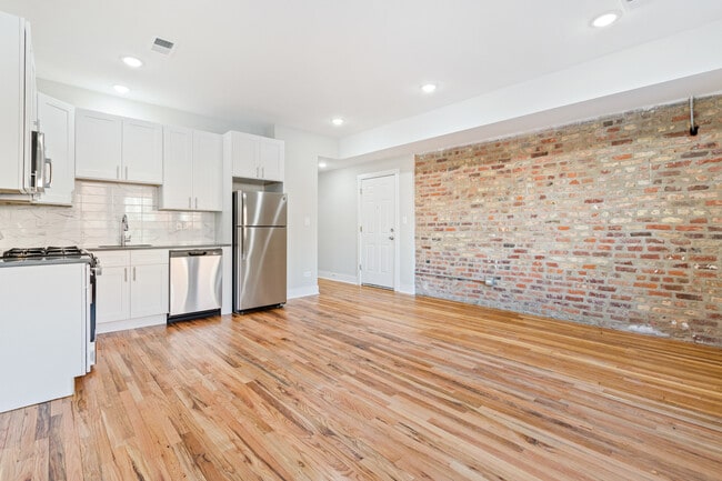 Building Photo - 1157 E 54th St
