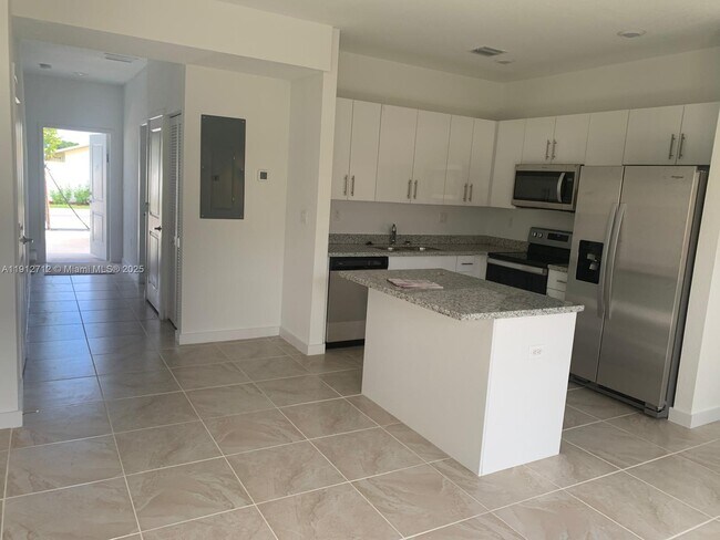 Foto del edificio - 25308 SW 135th Ave