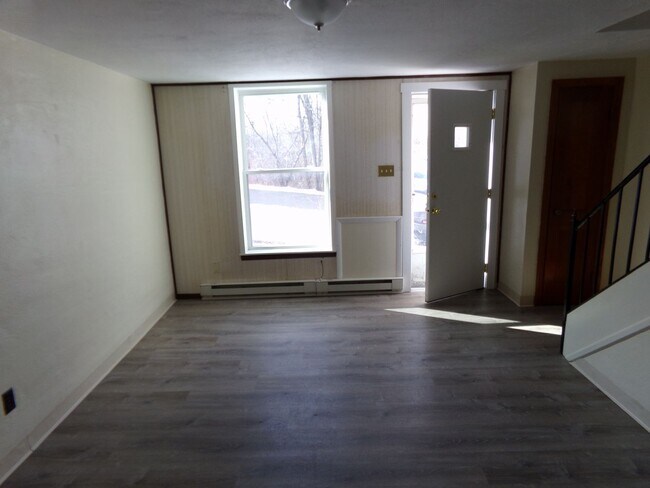 Foto del edificio - 1007 Golfview Ave