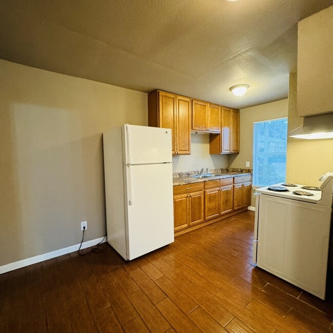 Building Photo - 2541 Maxey Ct