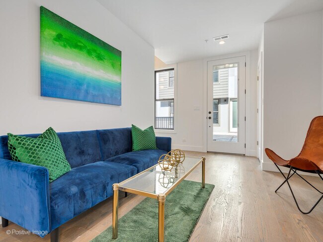 Foto del edificio - 4840 S Dorchester Ave