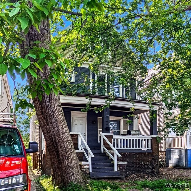 Foto del edificio - 722 Hopkins St