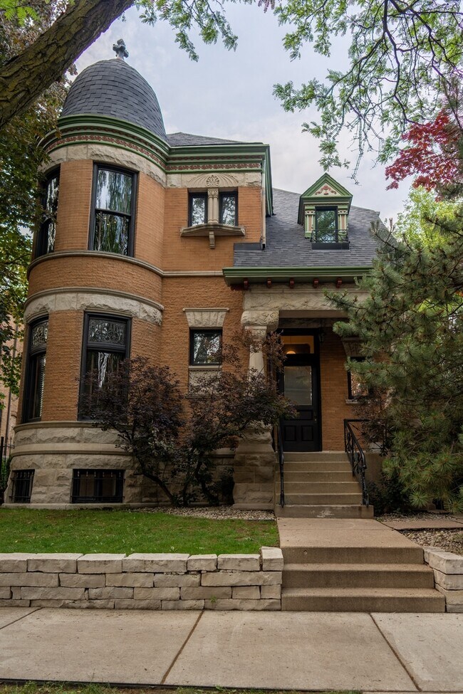 Foto del edificio - 2138 W Caton St