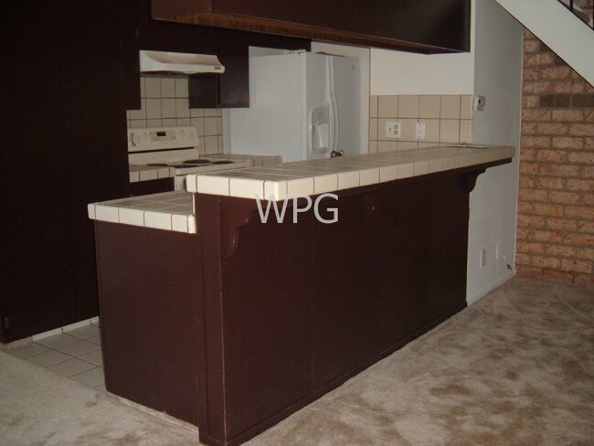 Foto del edificio - 323 N 2nd St