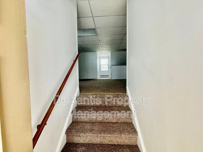 Foto del edificio - 514 E Chestnut St