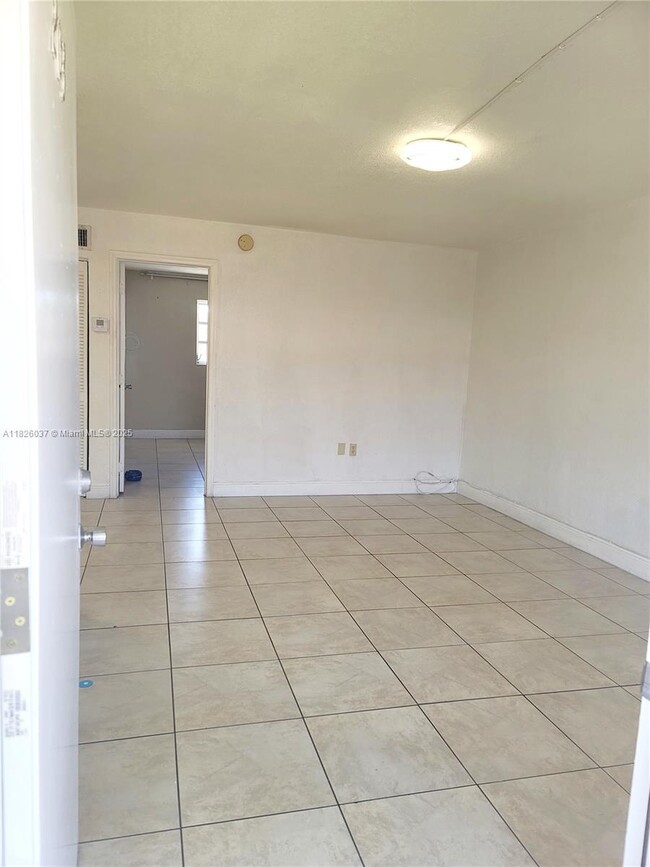 Building Photo - 3800 SW 102nd Ave