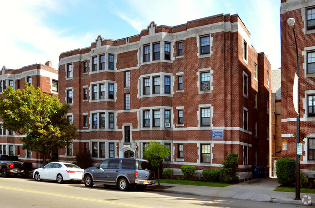 Foto del edificio - 209 Elmwood Ave