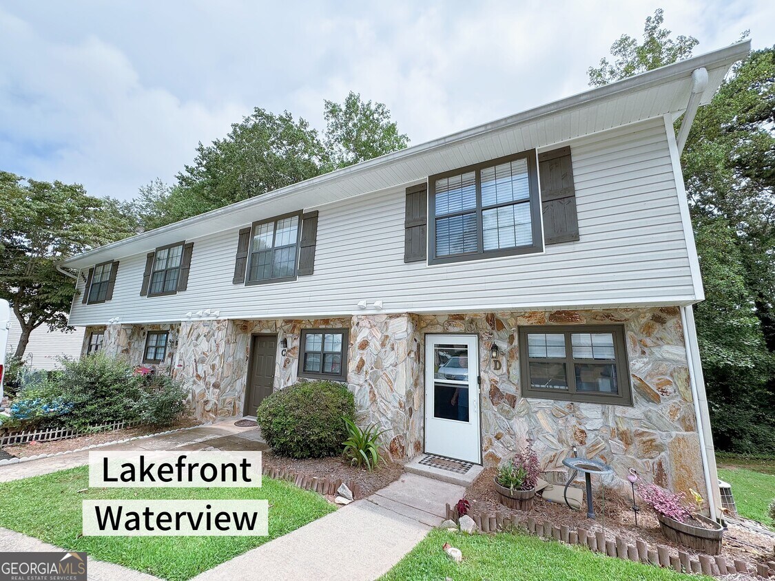 Foto principal - 2493 Hidden Cove Ct