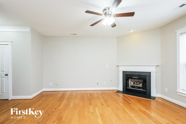 Building Photo - 532 Catawba Ave