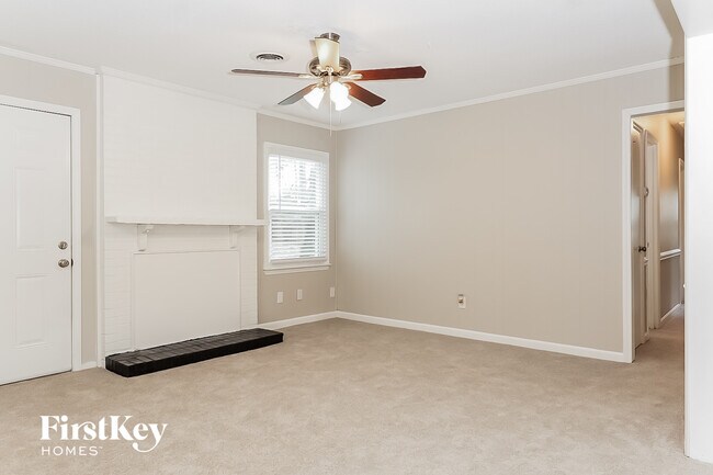 Building Photo - 4603 Chaucer Dr
