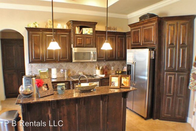 Building Photo - 4 br, 3 bath House - 4310 NE Flycatcher Lane