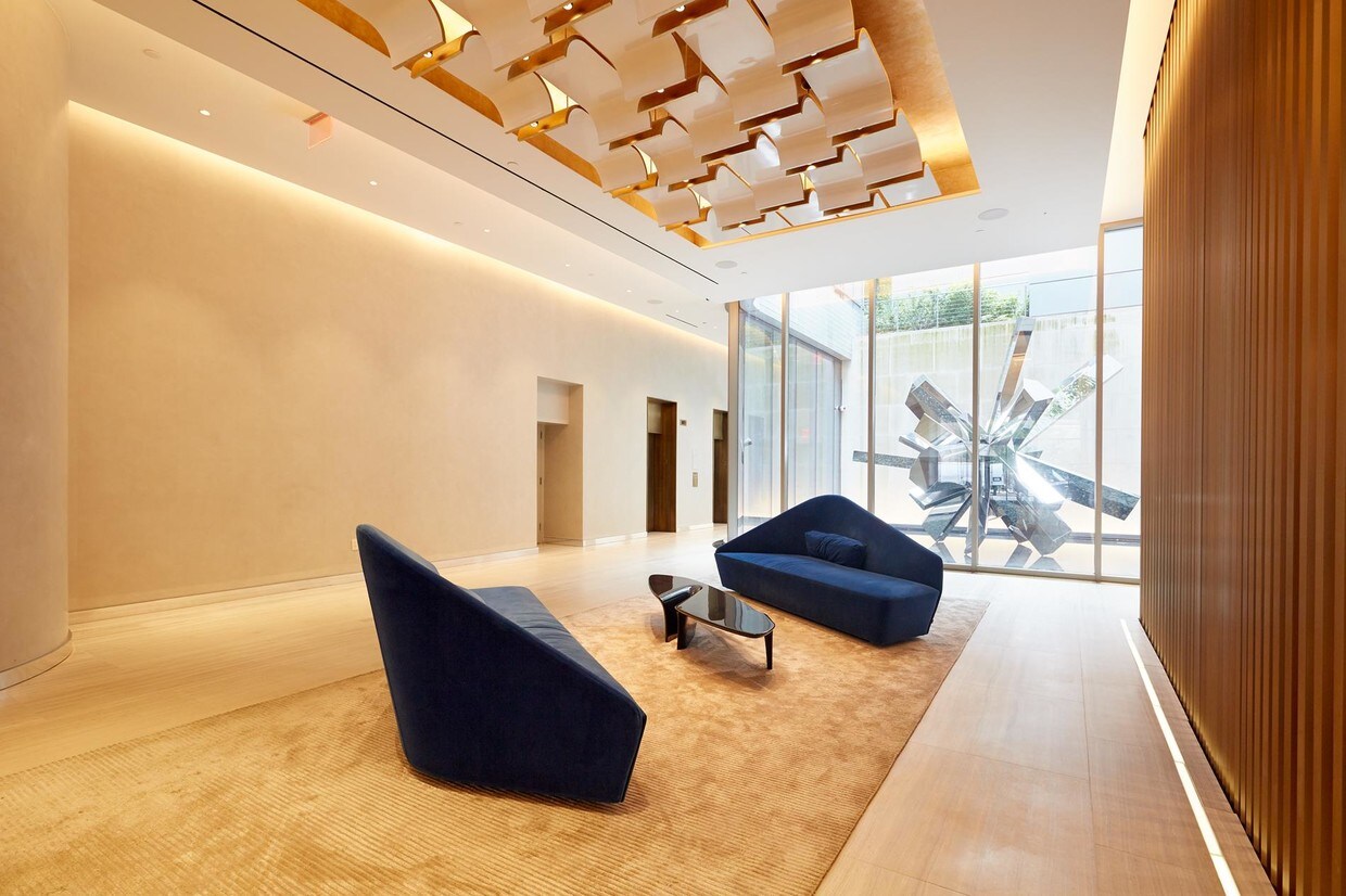 Foto principal - 572 Eleventh Avenue