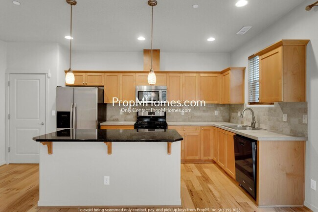 Building Photo - Stunning Three Bedroom Home in Villebois - $250 Gift Card Upon January Move-in!