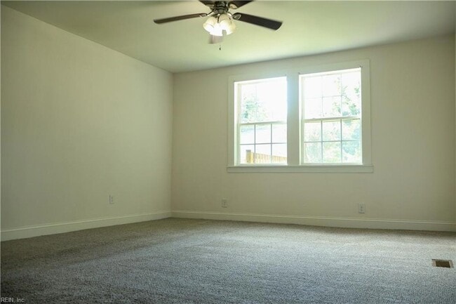 Building Photo - 1242 26th St