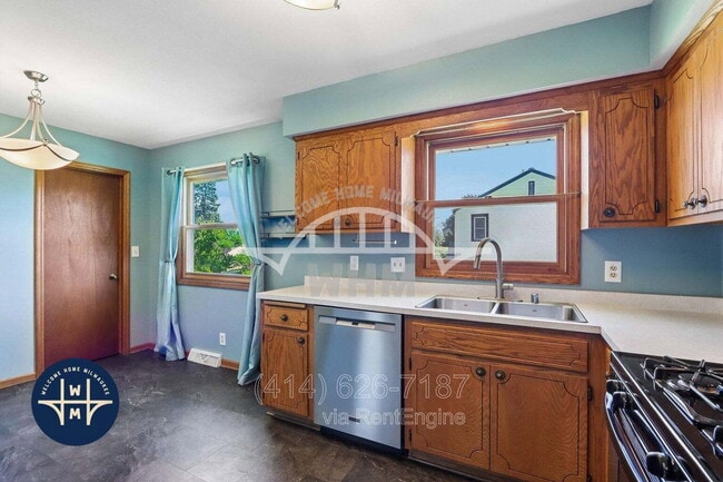 Foto del edificio - 3559 S 33rd St