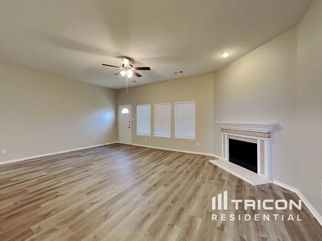Building Photo - 120 Troy Lane Red Oak TX