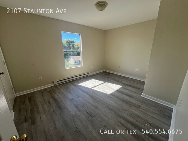 Building Photo - 2107 Staunton Ave NW