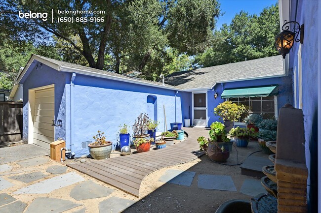 Building Photo - 420 9th Ave