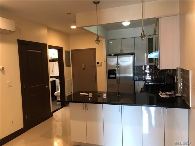 Foto del edificio - 42-26 147th St