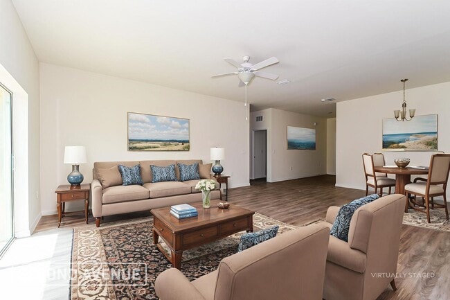 Building Photo - 2230 Jeannin Dr