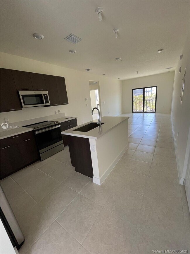 Foto del edificio - 8363 NW 41st St