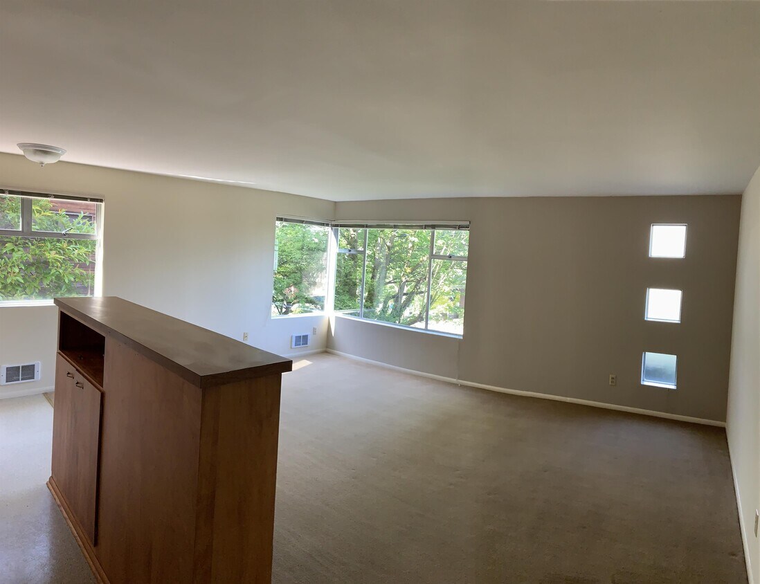2210 Eastlake Ave E Unit 2, Seattle, WA 98102 Room for Rent in Seattle, WA