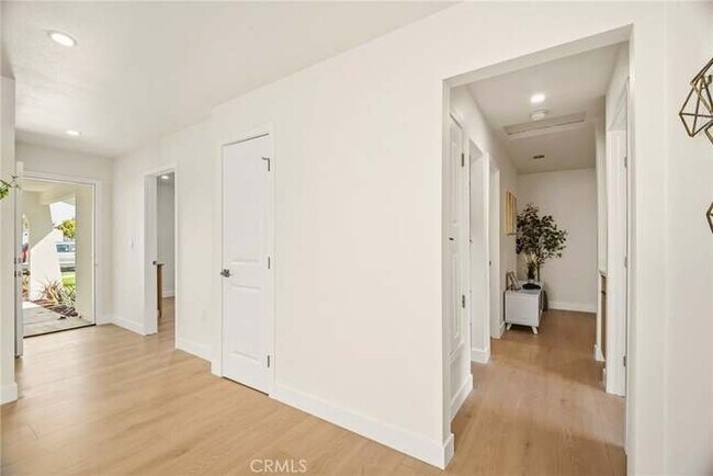 Foto del edificio - 5010 W Maurie Ave