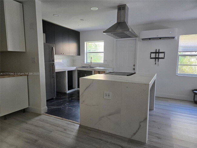 Foto del edificio - 1515 NW 8th St