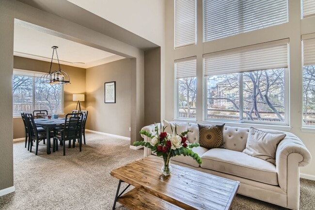 Foto del edificio - Beautiful 5B/4B home in Lafayette