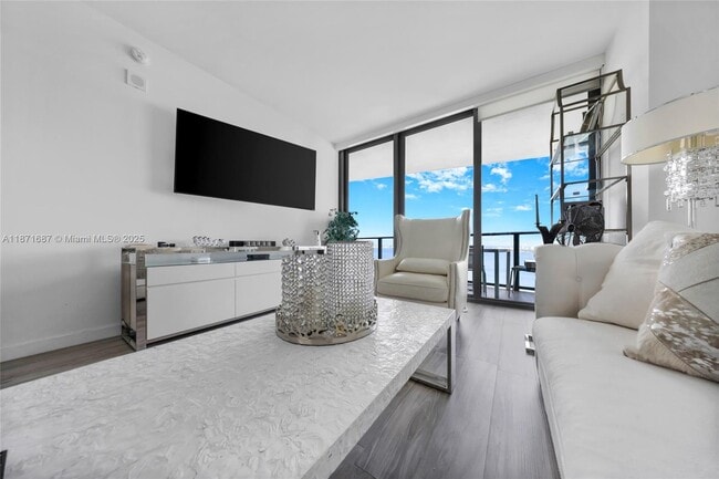 Foto del edificio - 460 NE 28th St