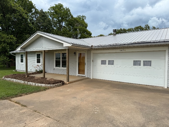 Building Photo - 1470 Klenc Rd