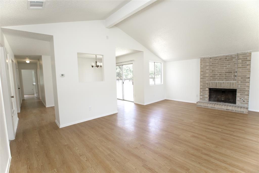 Primary Photo - 2206 Spring Breeze Dr